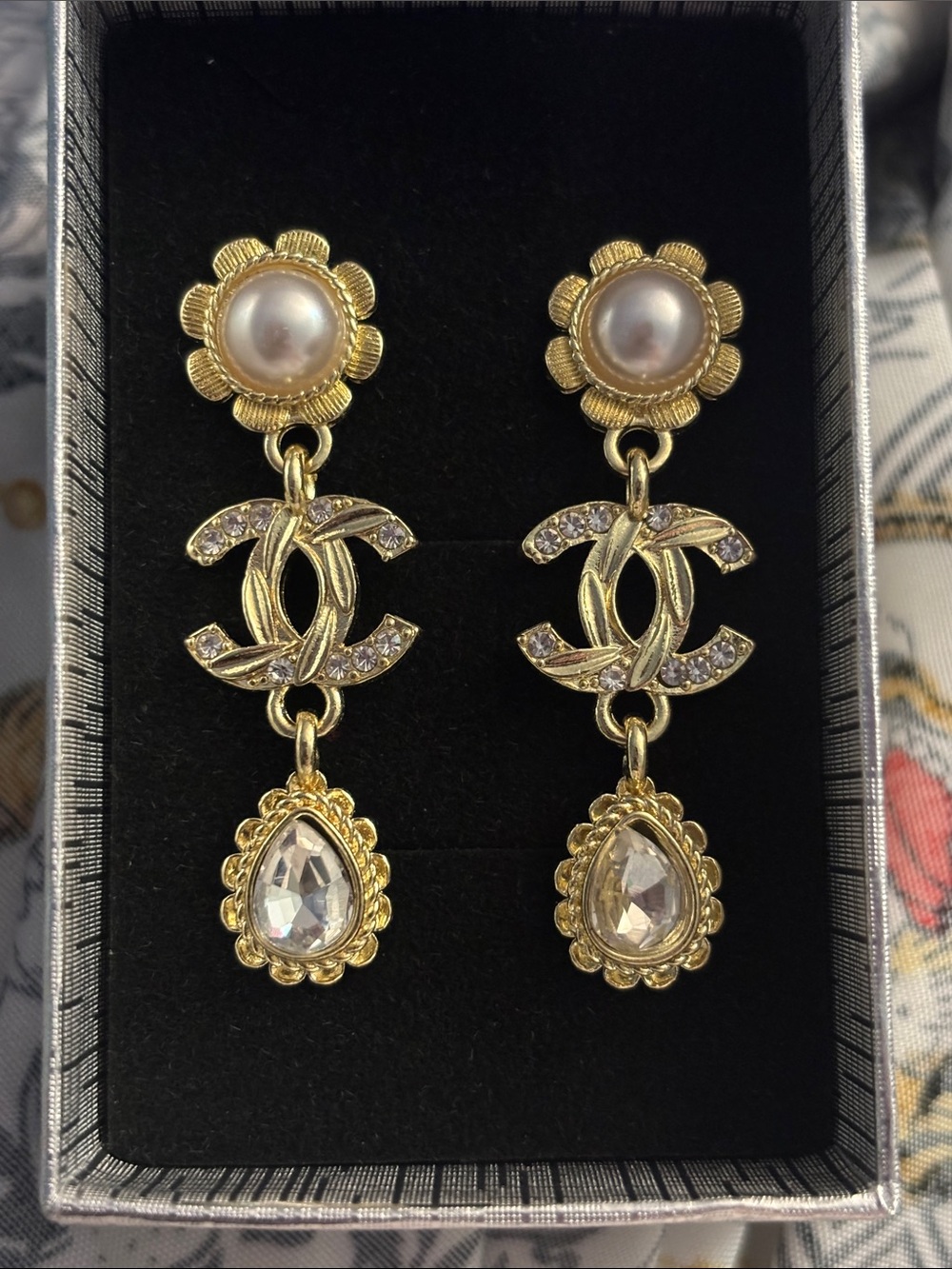 New Gold Pearl & Crystal Drop Earrings - Luxury Style